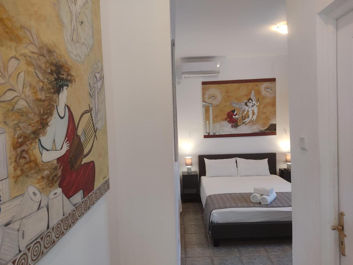 Xenonas Κithαiron Hotel Vilia Bagian luar foto