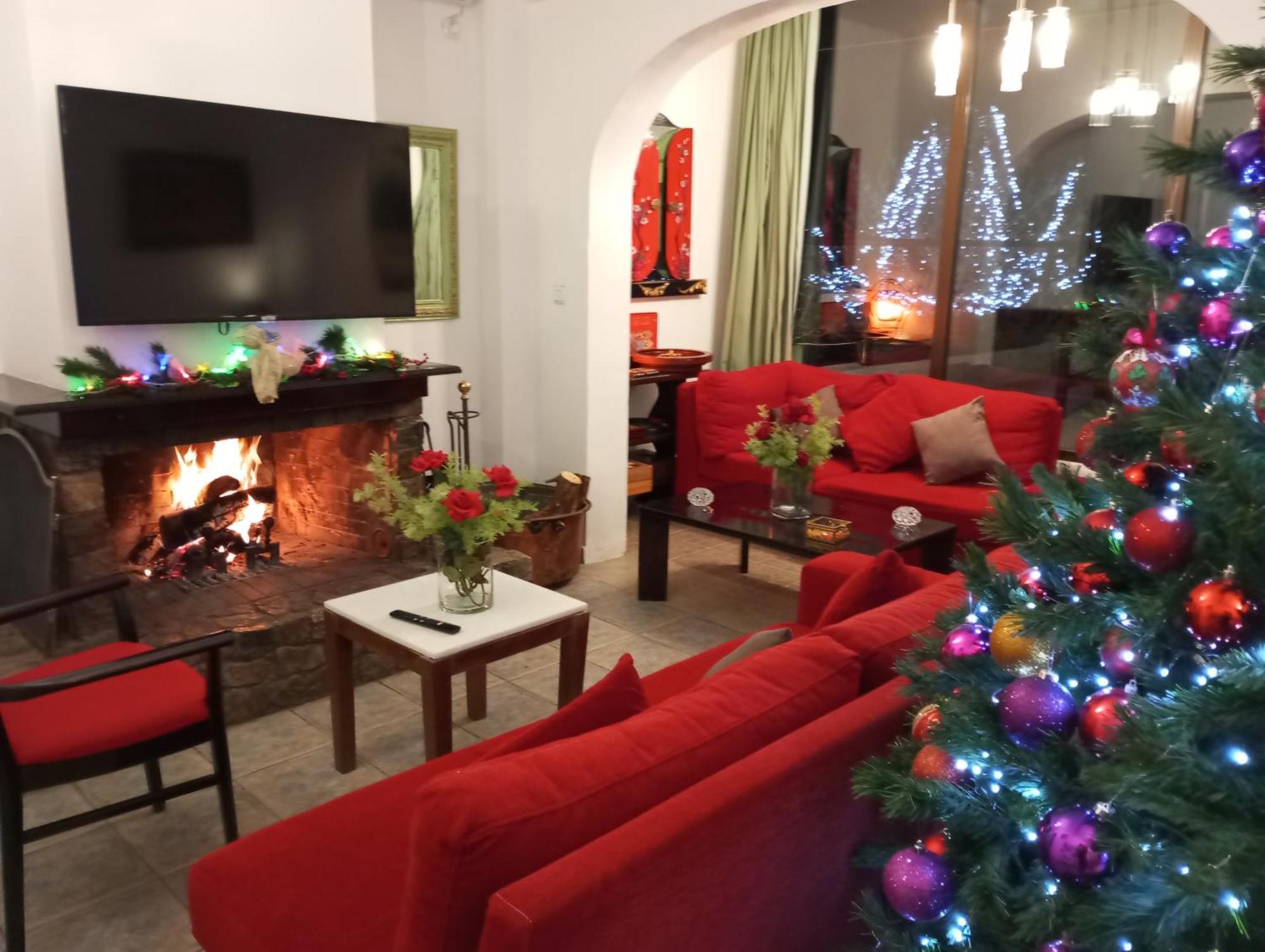 Xenonas Κithαiron Hotel Vilia Bagian luar foto