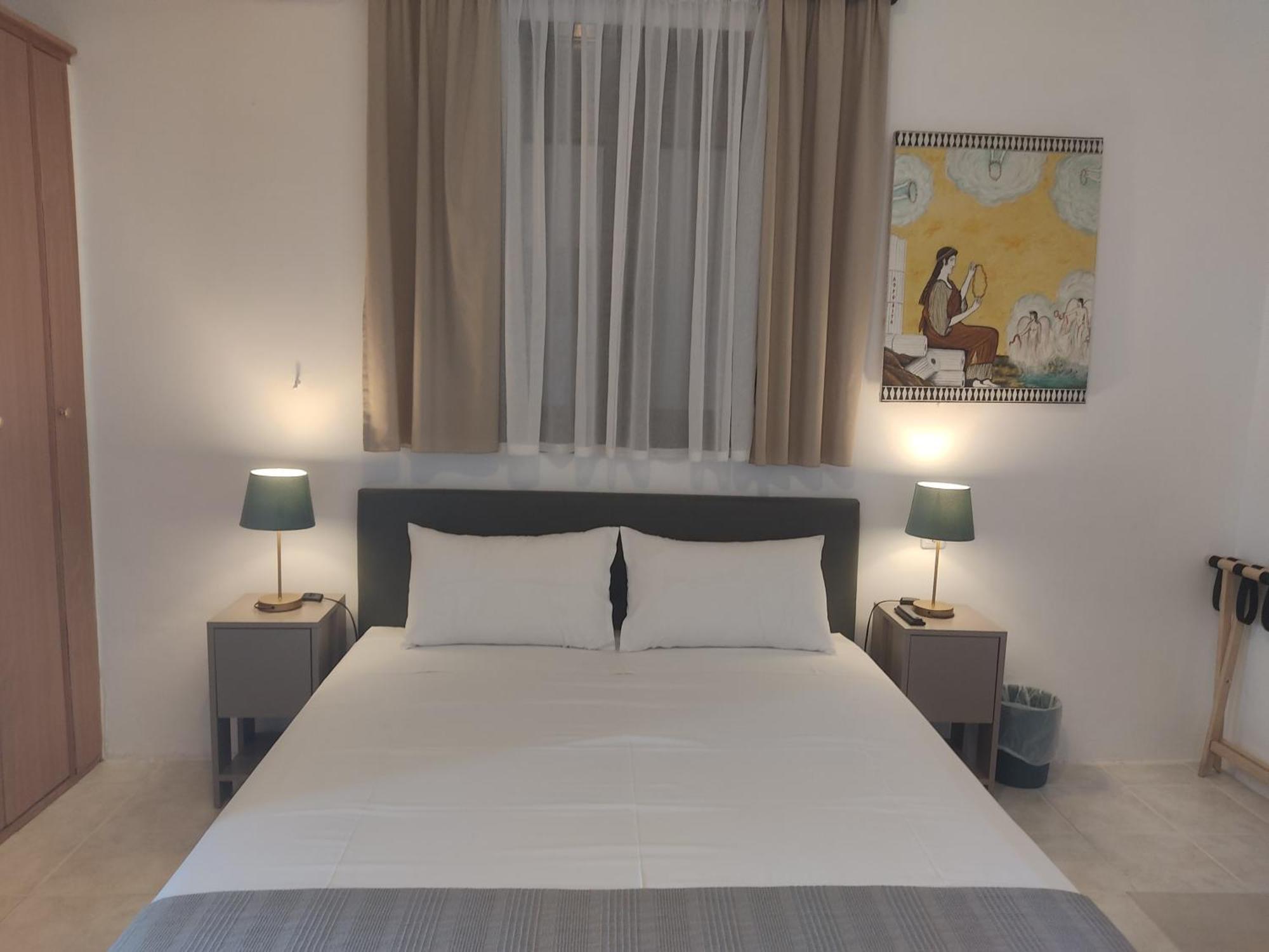 Xenonas Κithαiron Hotel Vilia Bagian luar foto