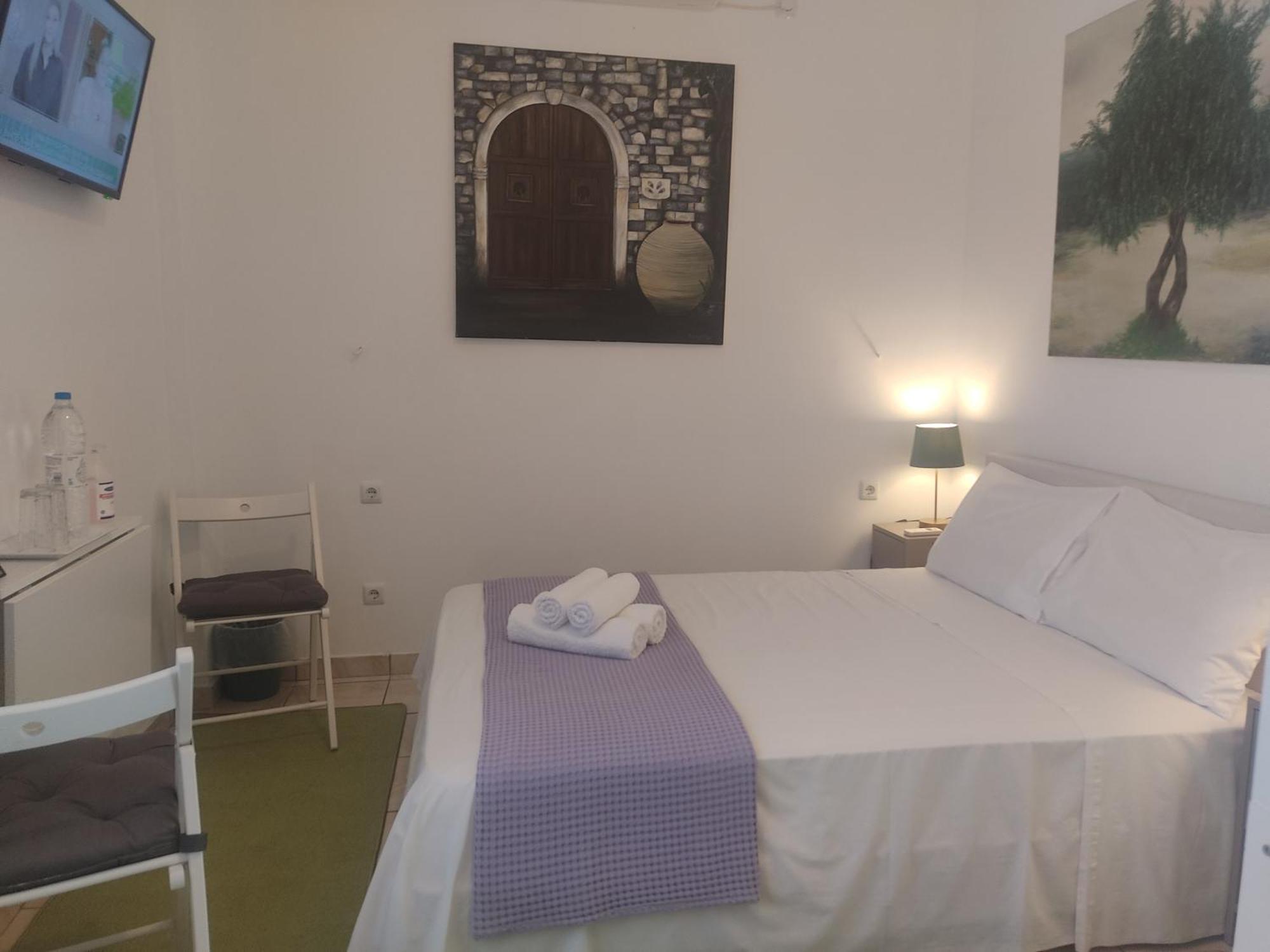 Xenonas Κithαiron Hotel Vilia Bagian luar foto