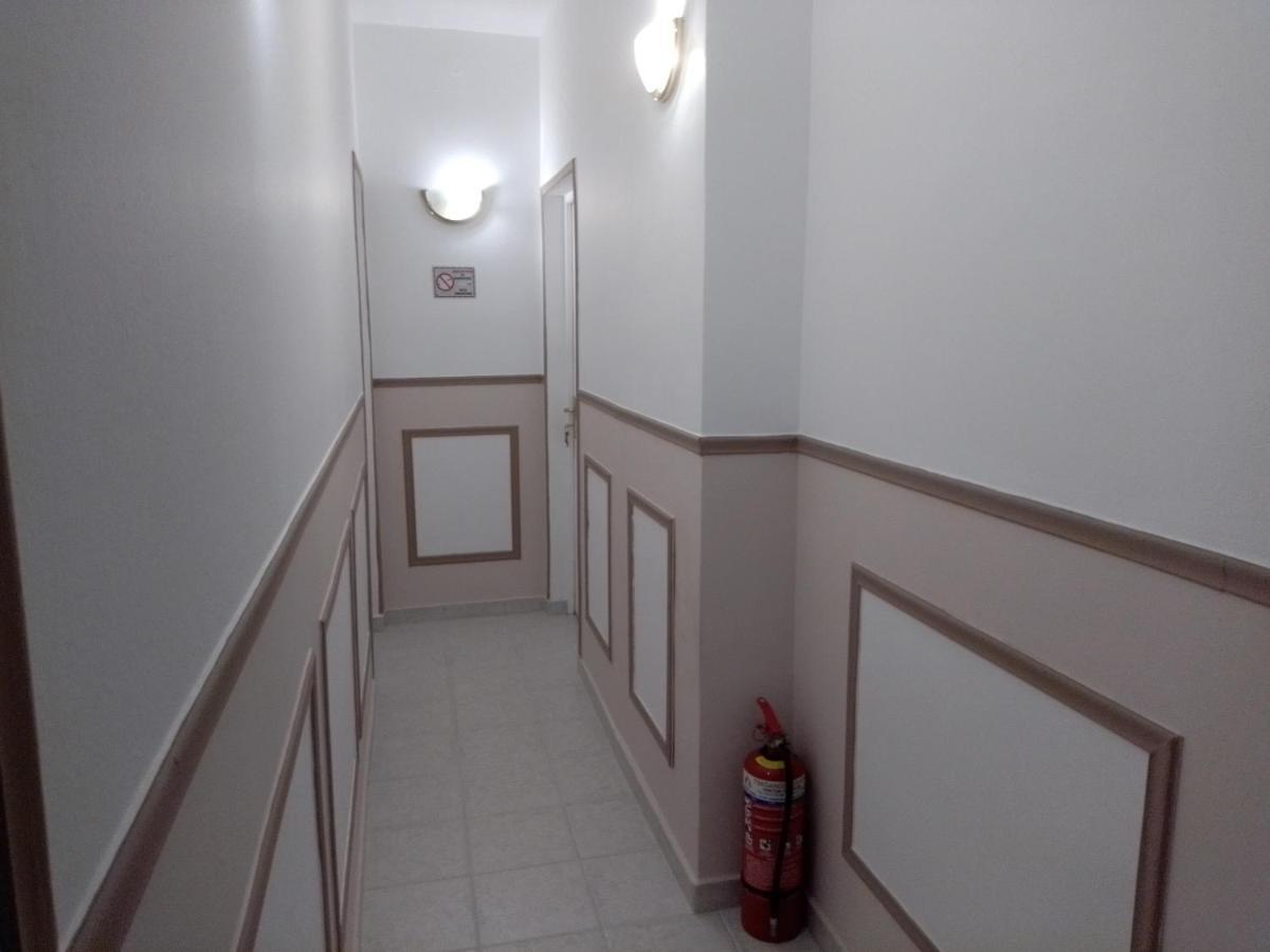 Xenonas Κithαiron Hotel Vilia Bagian luar foto