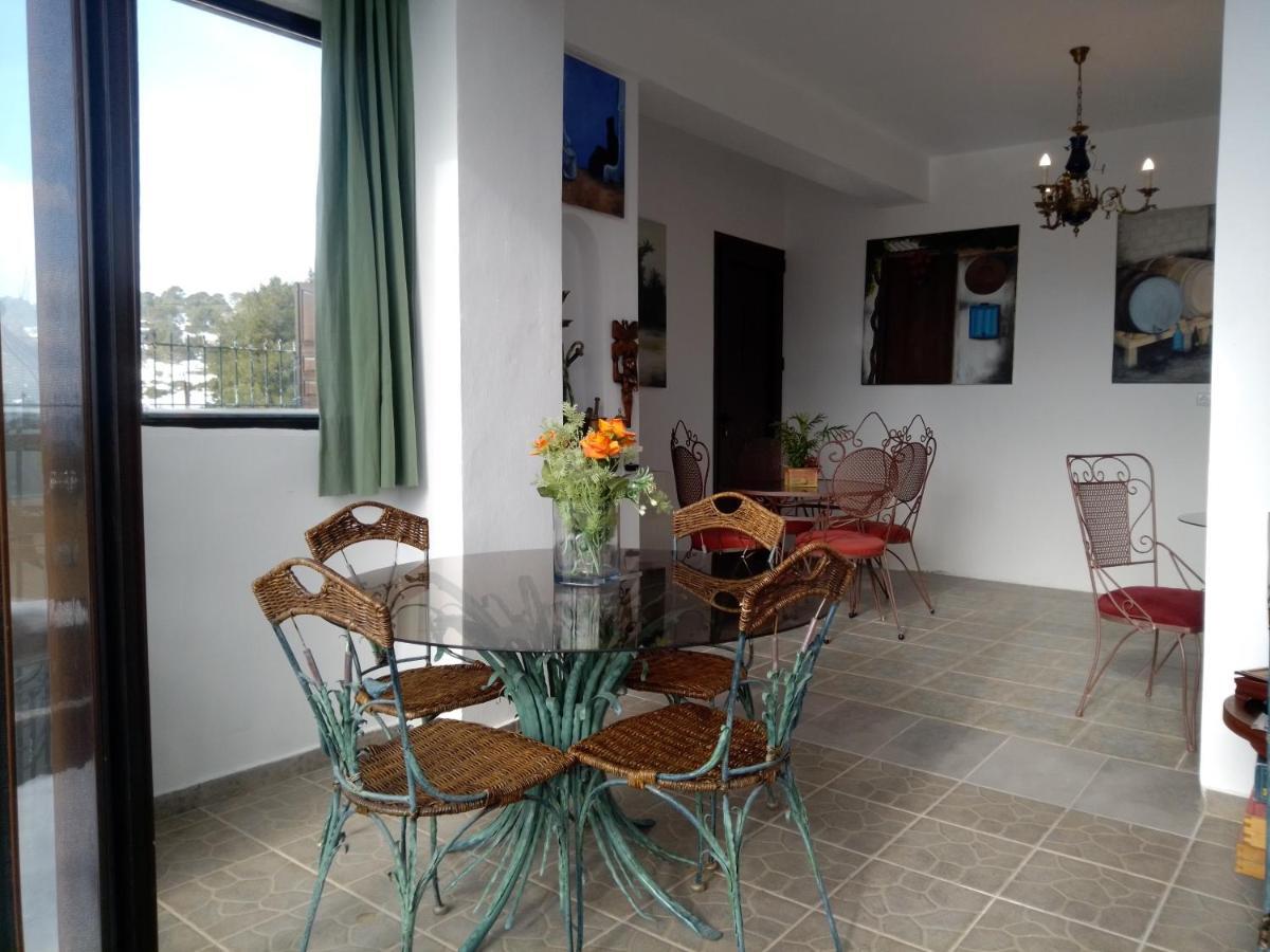 Xenonas Κithαiron Hotel Vilia Bagian luar foto